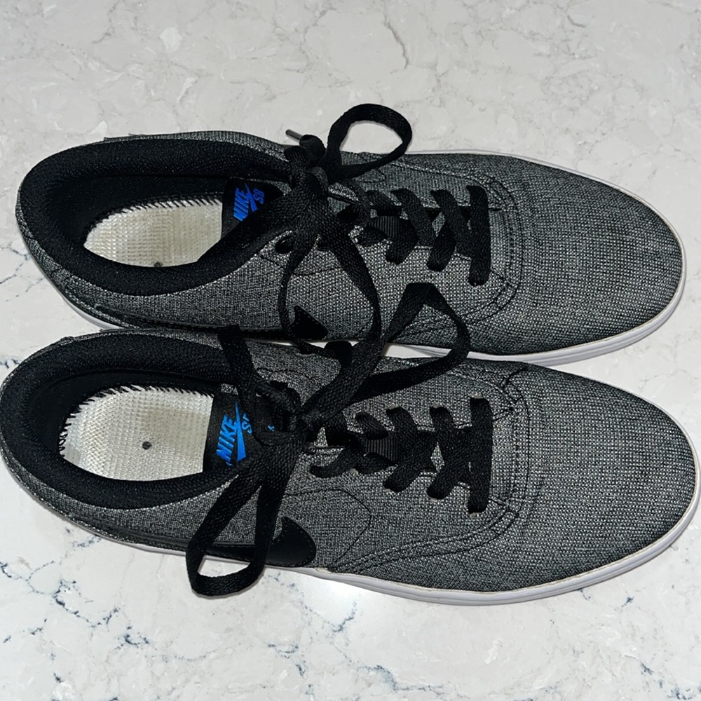 Nike SB canvas lace-ups - Picture 2 of 8